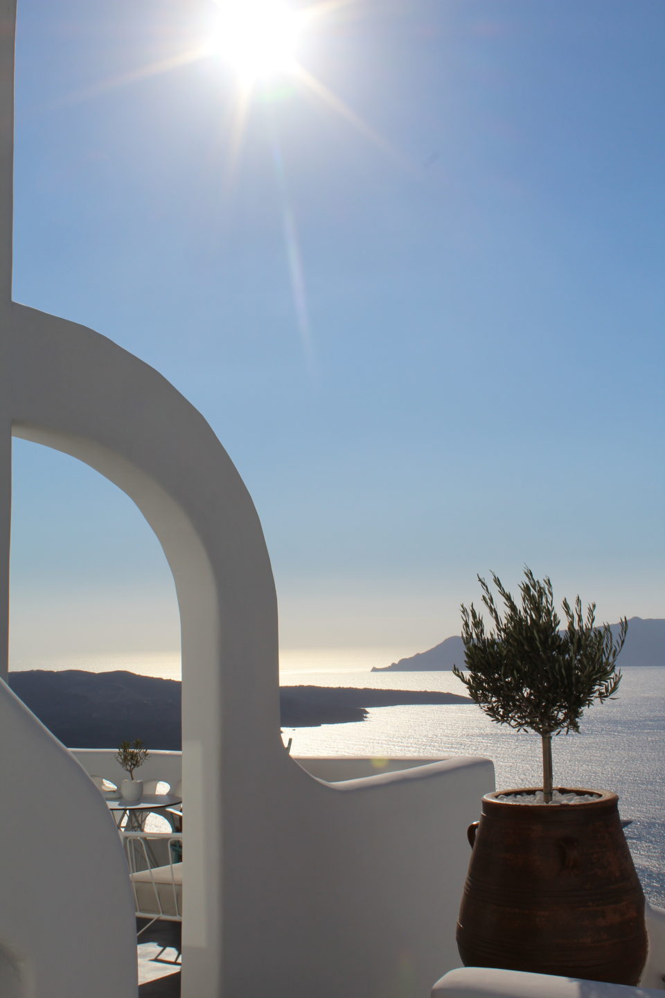 https://eatbreathelove.net/2016/09/eat-breathe-fall-love-santorini/