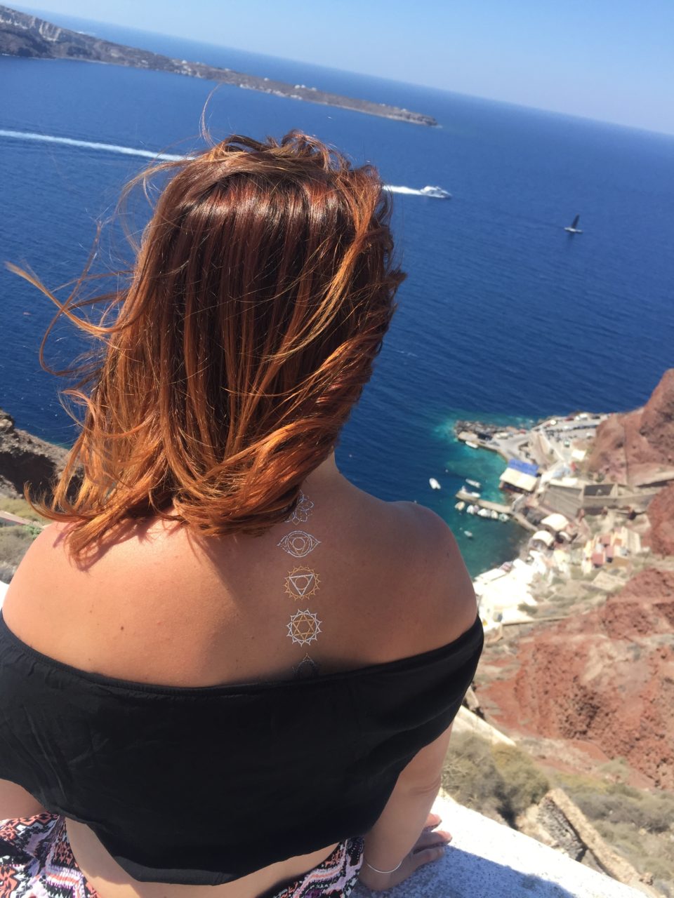 https://eatbreathelove.net/2016/09/eat-breathe-fall-love-santorini/