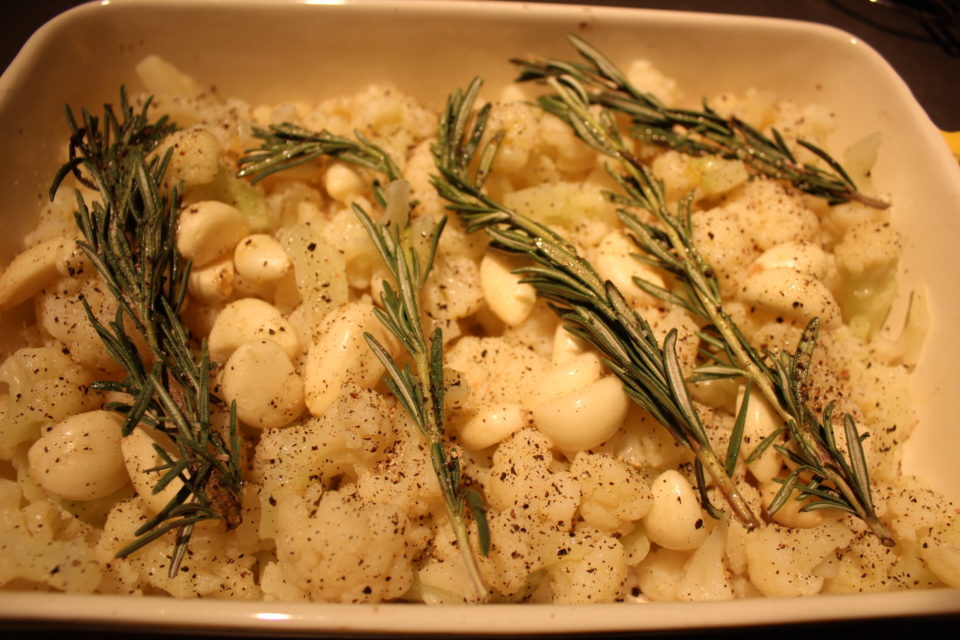 https://eatbreathelove.net/2017/03/tuscan-bean-cauliflower-soup/