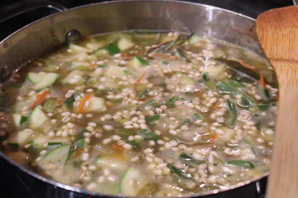 https://eatbreathelove.net/vegetable-barley-soup/