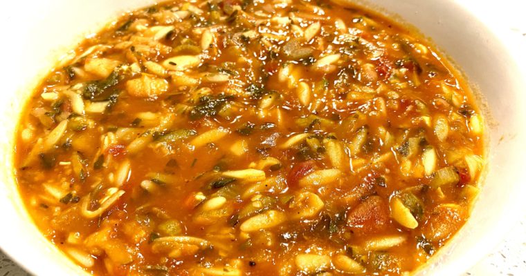 soup sundays: tomato florentine soup