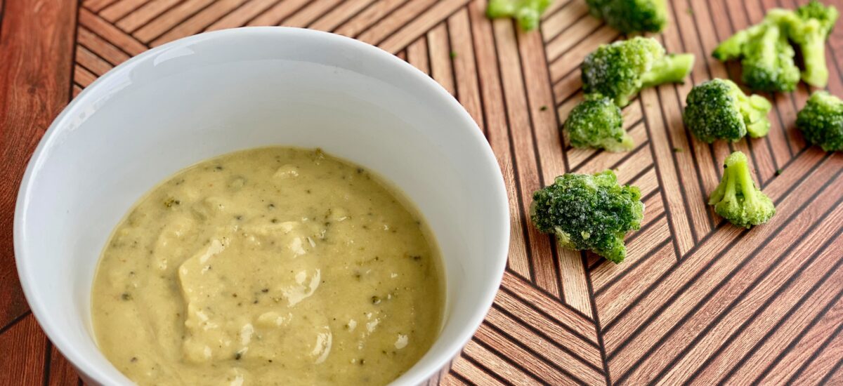 Easy Broccoli Cheddar Soup – Soup Sundays