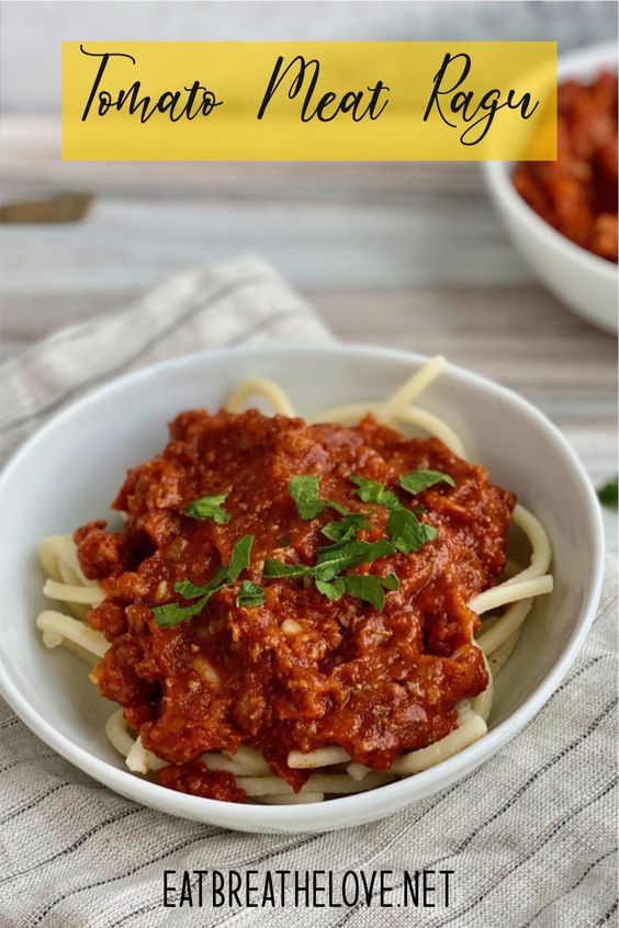 Pasta with meat sauce on top